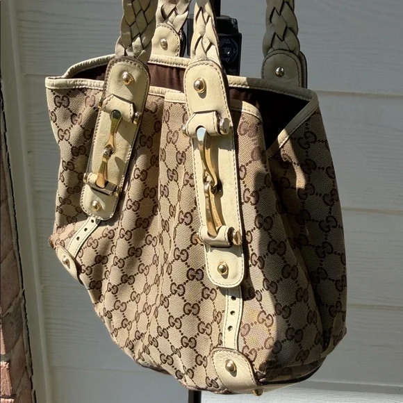 Gucci Pelham Beige GG Canvas Shoulder Bag with Braided Straps - Picture 11 of 11